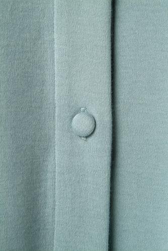 ベーシックな丸首のくるみボタンカーディガン　選べる4色